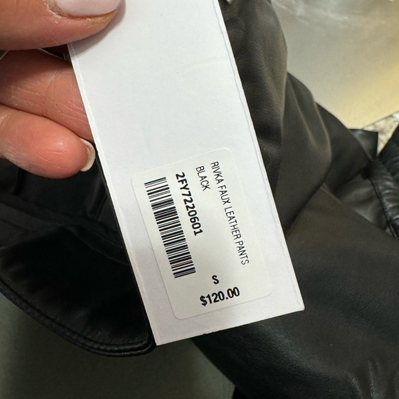 Soft Surroundings NWT Rivka Black Faux Leather Pants Large - Picture 11 of 13